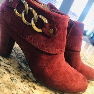 💚 Apt.9 Suede Ankle Boots